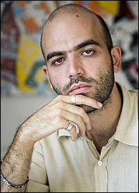 <B>Camorra, attivate misure di sicurezza<br>allo scrittore Roberto Saviano</B>